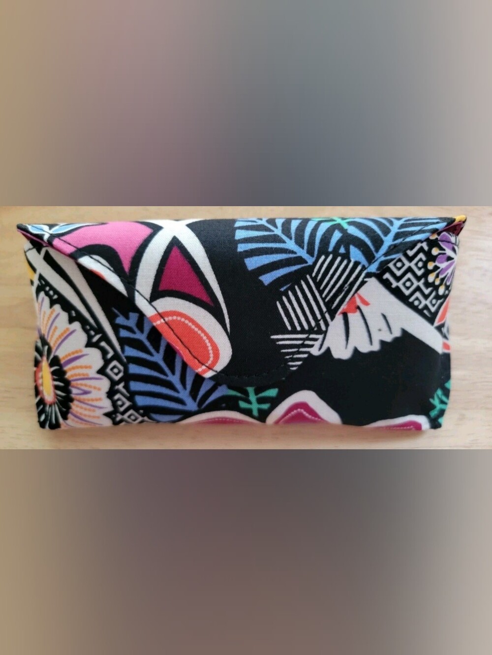 NEW Vera Bradley Kauai Floral Hard Shell Eyeglass Or Sunglasses Case NWT